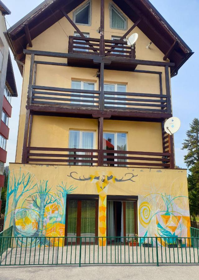 Happy Holiday Apartments Predeal Esterno foto
